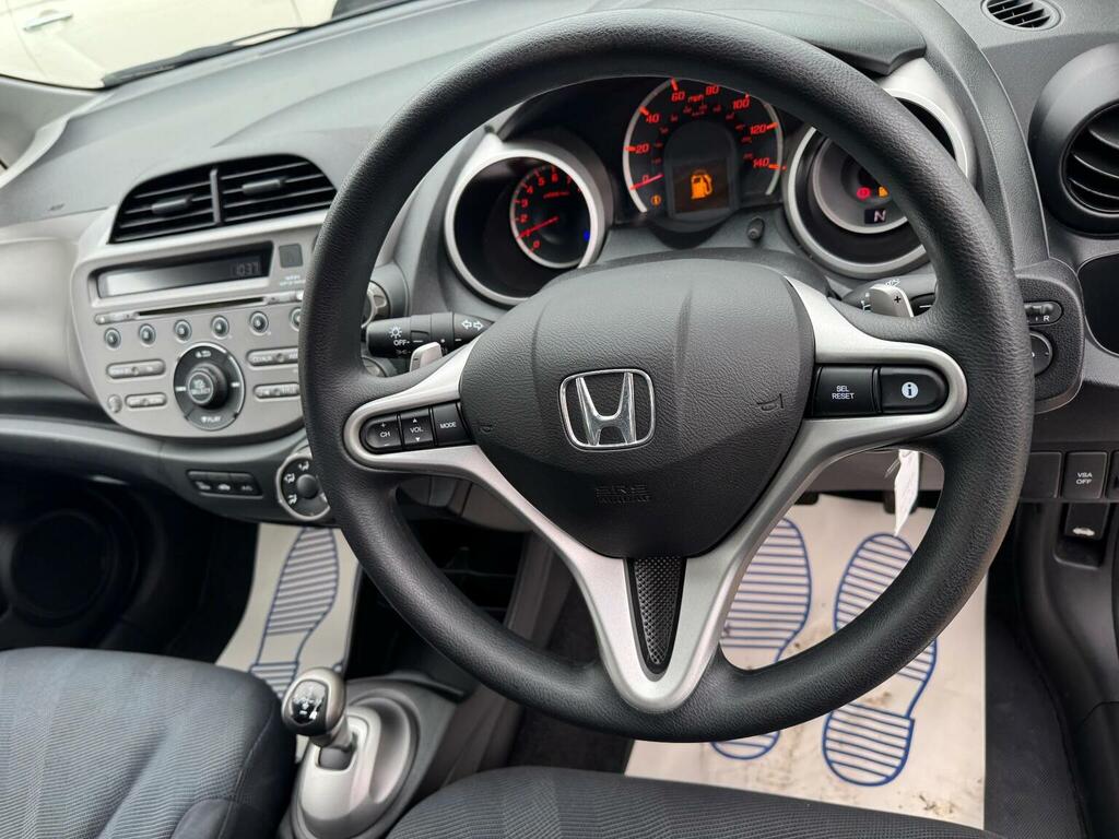 Honda Jazz Hatchback 200959 Silver #42