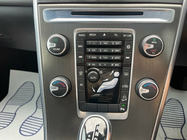 Volvo XC60 D4 Se Lux Nav Red #24