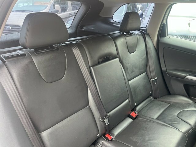 Volvo XC60 D4 Se Lux Nav Red #14