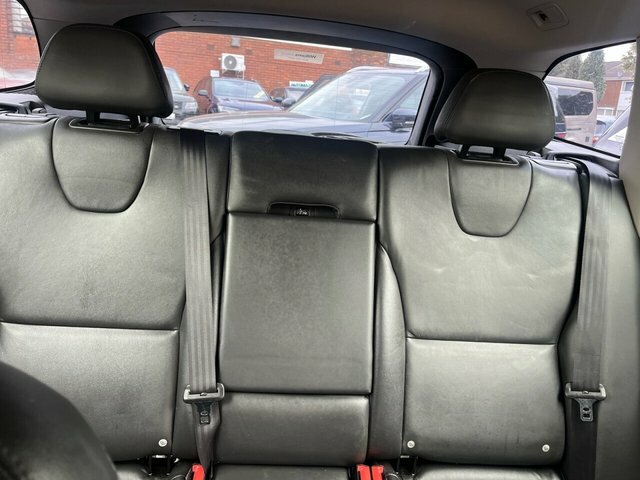 Volvo XC60 D4 Se Lux Nav Red #15