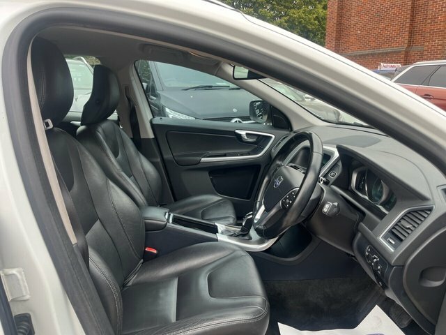 Volvo XC60 D4 Se Lux Nav Red #9