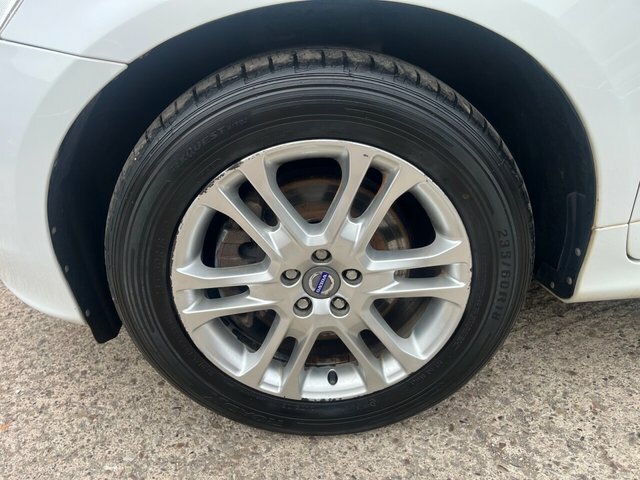 Volvo XC60 D4 Se Lux Nav Red #29
