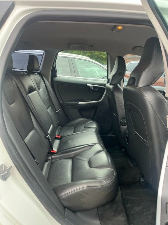 Volvo XC60 D4 Se Lux Nav Red #10