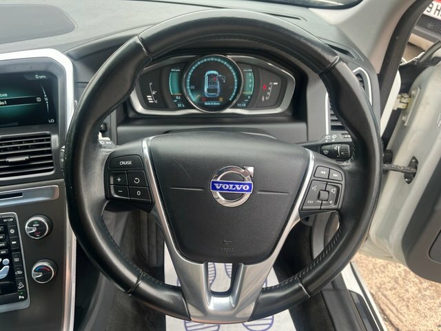 Volvo XC60 D4 Se Lux Nav Red #16