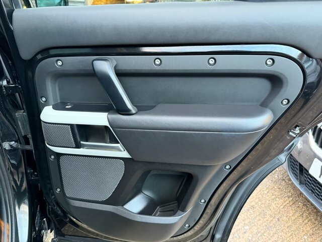 Land Rover Defender 110 Sd4 Se Silver #31