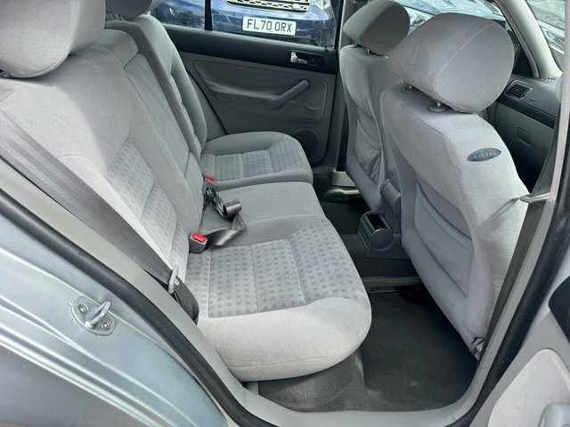 Volkswagen Golf 2001 1.6L Se 102 Bhp Silver #10