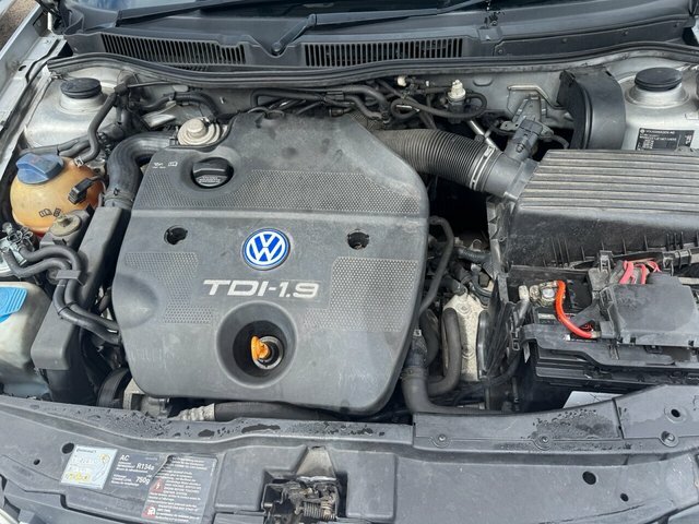 Volkswagen Golf 2001 1.6L Se 102 Bhp Silver #22