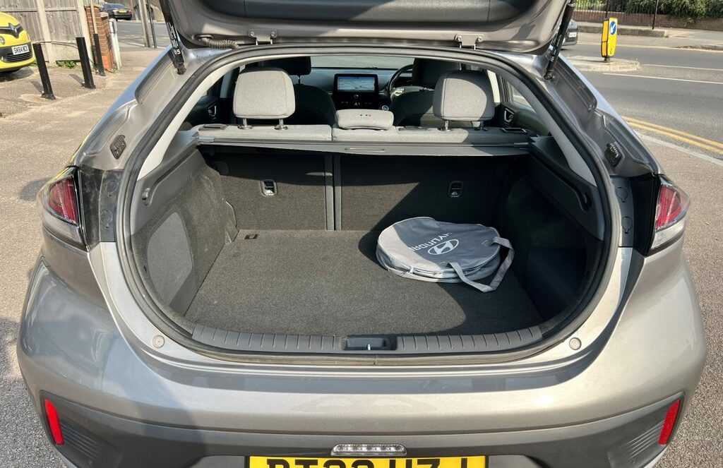 Hyundai Ioniq 1.6 Gdi Hybrid Se Connect Dct Red #17