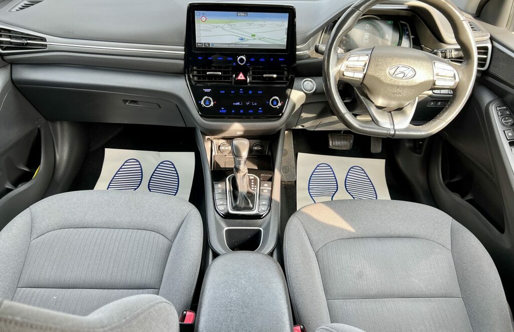 Hyundai Ioniq 1.6 Gdi Hybrid Se Connect Dct Red #19
