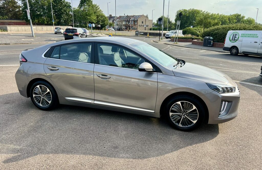 Hyundai Ioniq Hatchback Grey #6