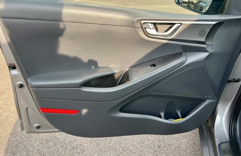 Hyundai Ioniq 1.6 Gdi Hybrid Se Connect Dct Red #37