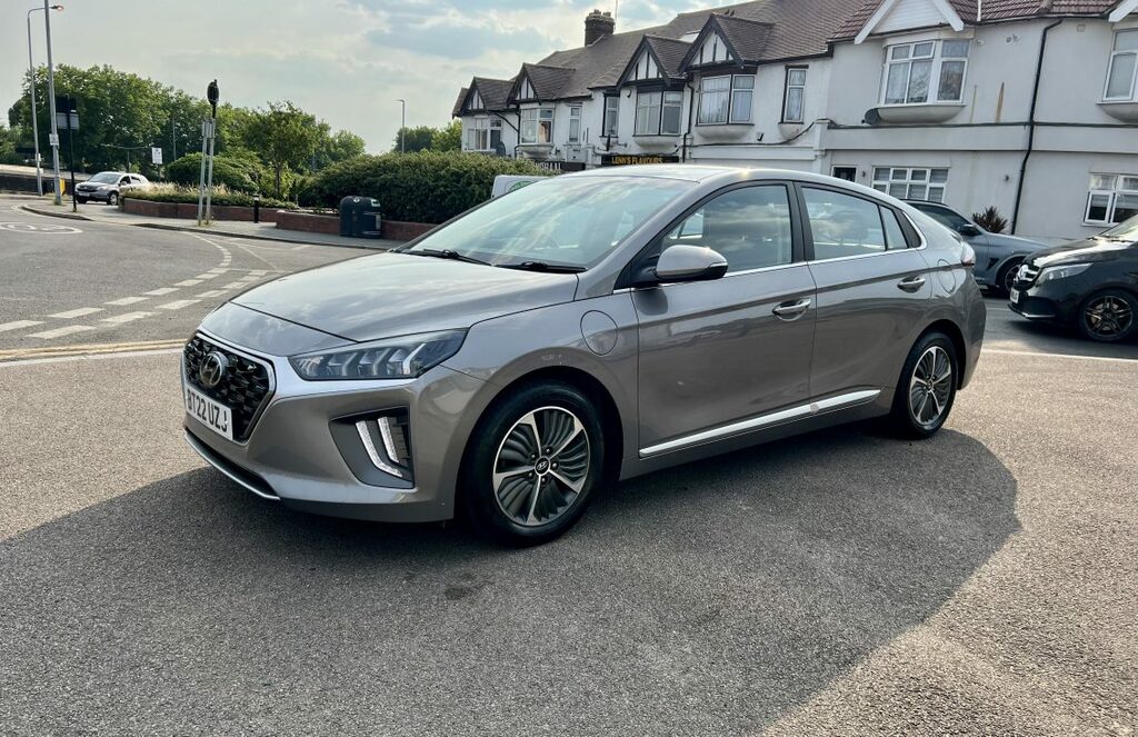Hyundai Ioniq 1.6 Gdi Hybrid Se Connect Dct Red #10