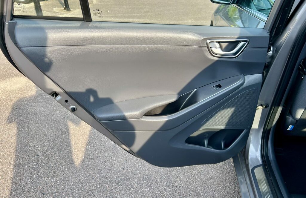 Hyundai Ioniq 1.6 Gdi Hybrid Se Connect Dct Red #39
