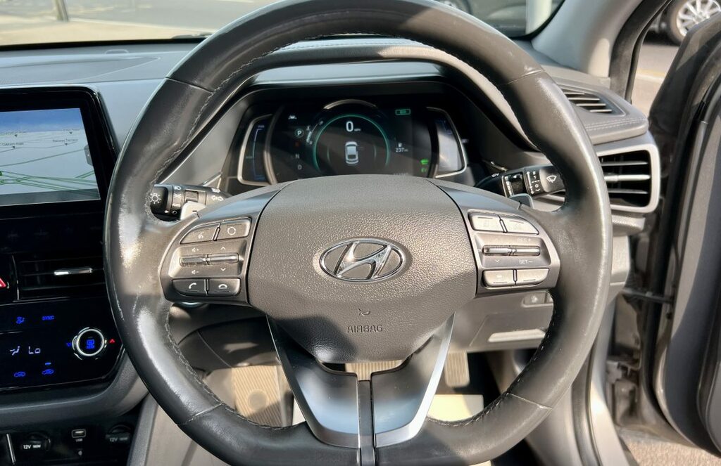Hyundai Ioniq 1.6 Gdi Hybrid Se Connect Dct Red #26