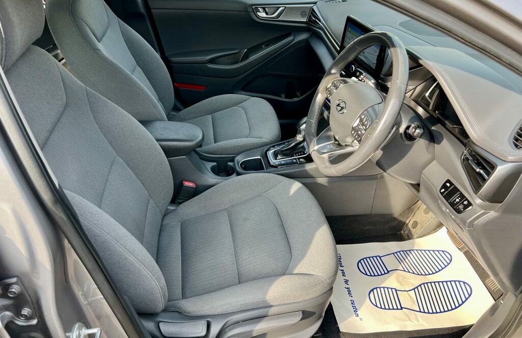 Hyundai Ioniq Hatchback Grey #3