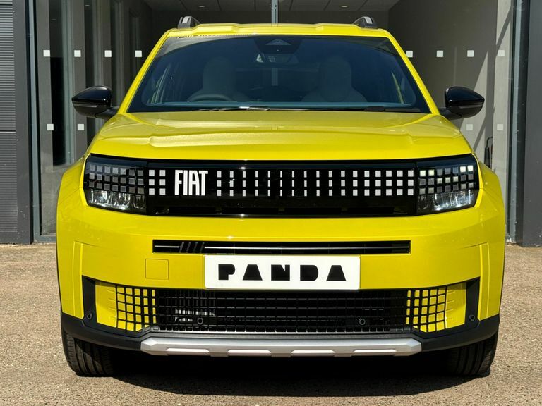 Fiat Panda 83Kw La Prima 44Kwh Yellow #5