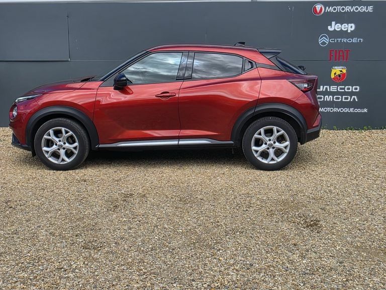 Nissan Juke 1.0 Dig-t 114 Tekna Dct AE71ZGA Red #4