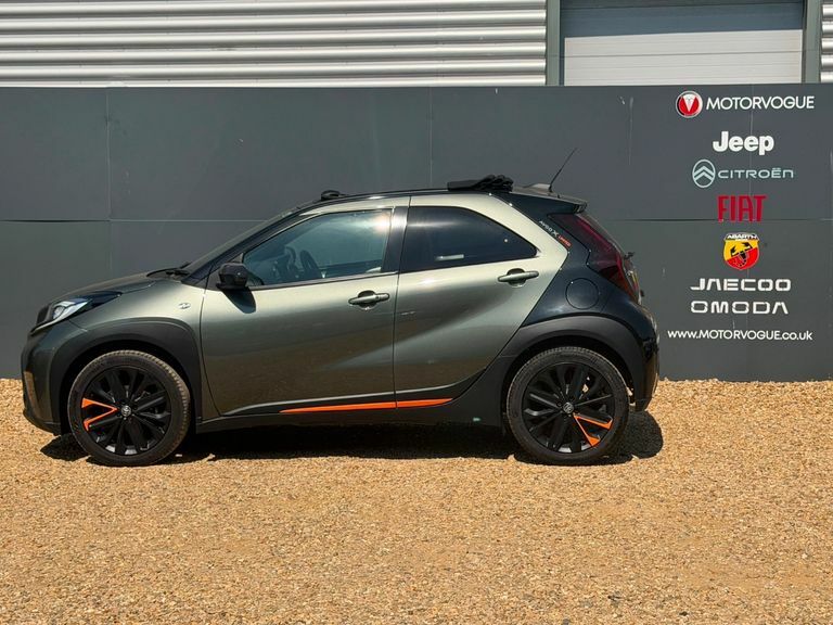 Toyota Aygo X 1.0 Vvt-i Limited Edition FL72YUT Grey #4