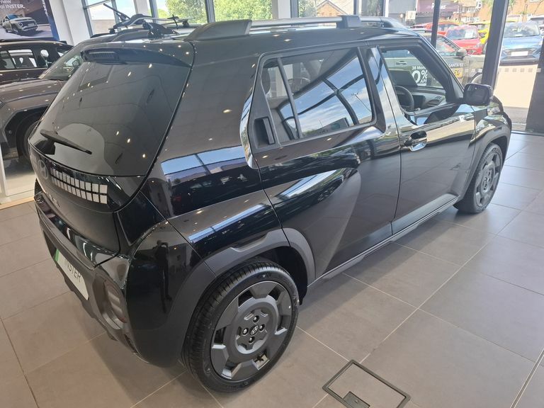Hyundai Inster 85Kw Cross 49Kwh Black #3