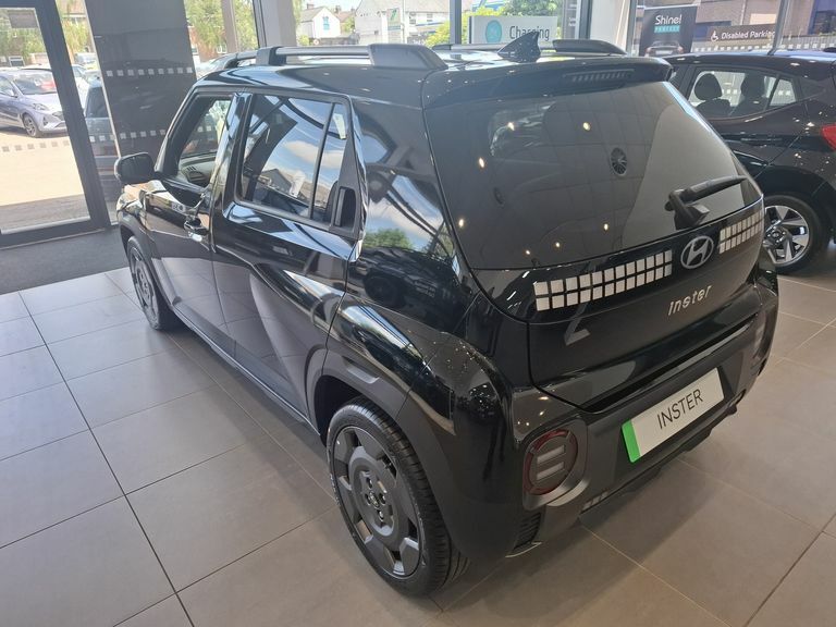 Hyundai Inster 85Kw Cross 49Kwh Black #5