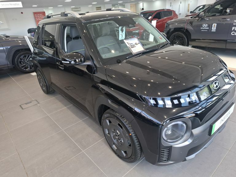 Hyundai Inster 85Kw Cross 49Kwh Black