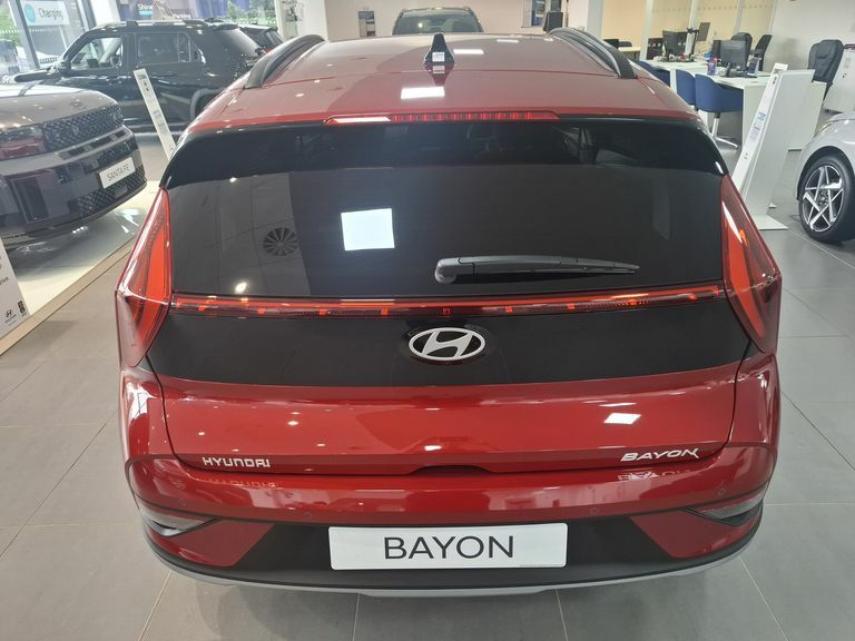 Hyundai Bayon 1.0 Tgdi Ultimate Red #4
