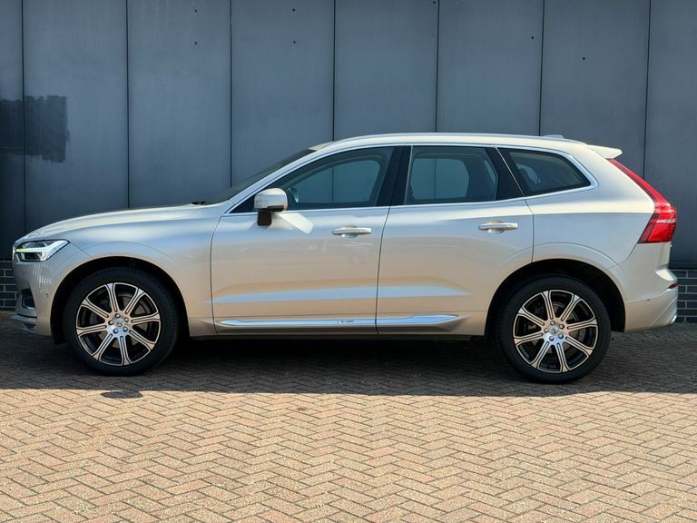 Volvo XC60 2.0 T5 250 Inscription Pro Awd Geartronic AO69GZW Gold #4