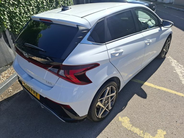 Hyundai I20 1.0T Gdi 90 Tech Line White #3