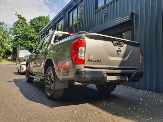 Nissan Navara 2.3 Dci N-guard Pickup Double Cab DL69FBA Grey #3