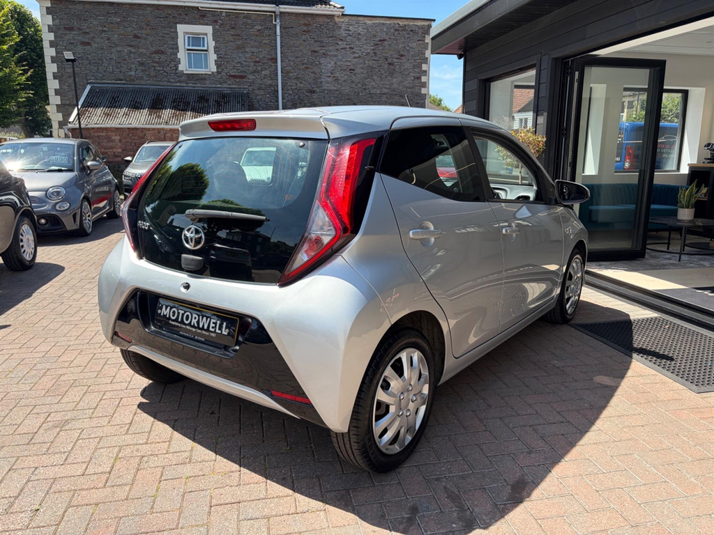 Toyota Aygo 1.0 Vvt-i X-play Euro 6 Ss Silver #5