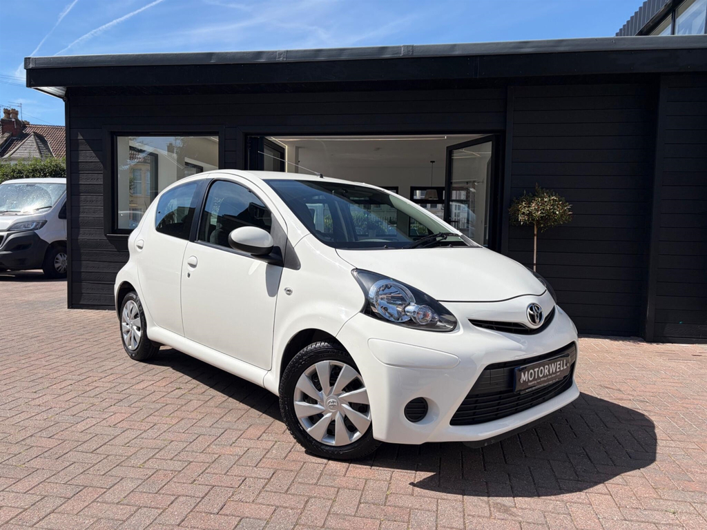 Toyota Aygo 1.0 Vvt-i Ice Euro 5 White