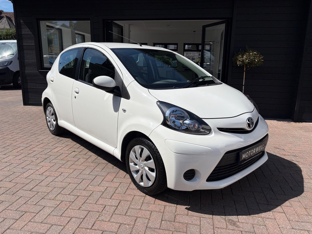 Toyota Aygo 1.0 Vvt-i Ice Euro 5 White #3