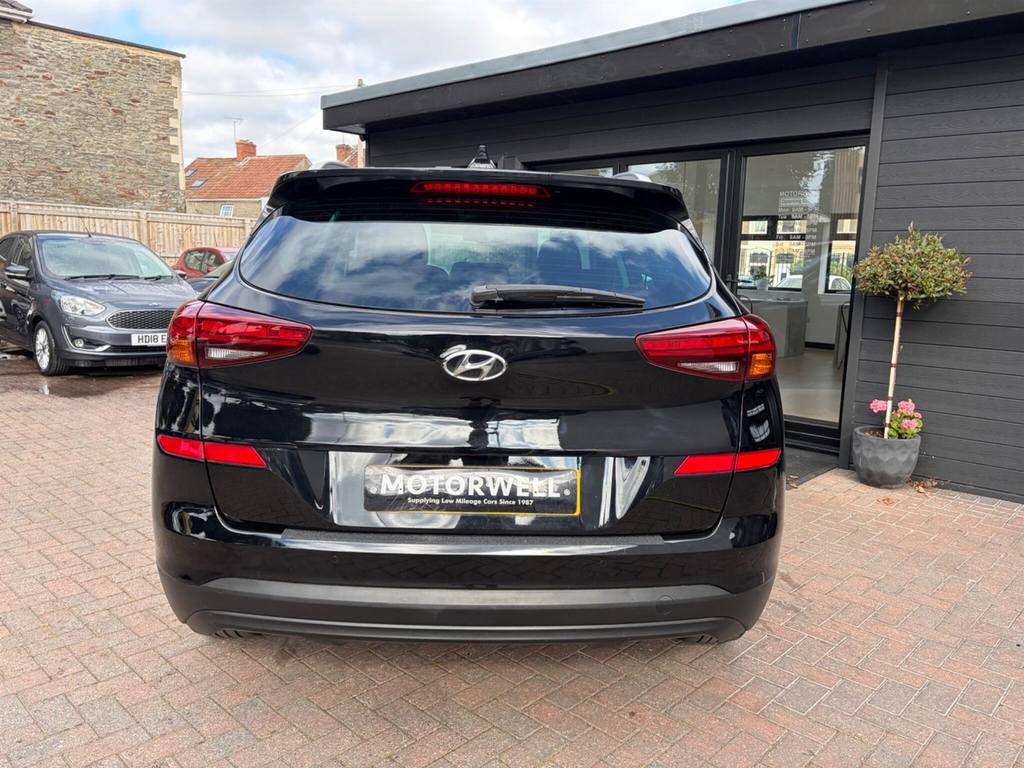 Hyundai Tucson Premium FP19YNY Black #6
