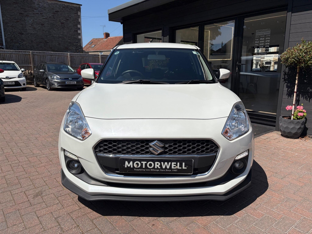 Suzuki Swift 1.2 Dualjet Mhev Attitude Euro 6 Ss White #2