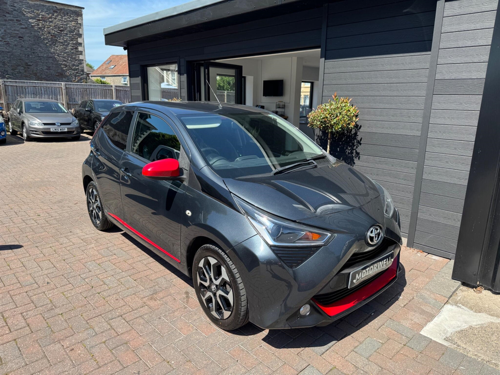 Toyota Aygo 1.0 Vvt-i X-trend Euro 6 Grey #3