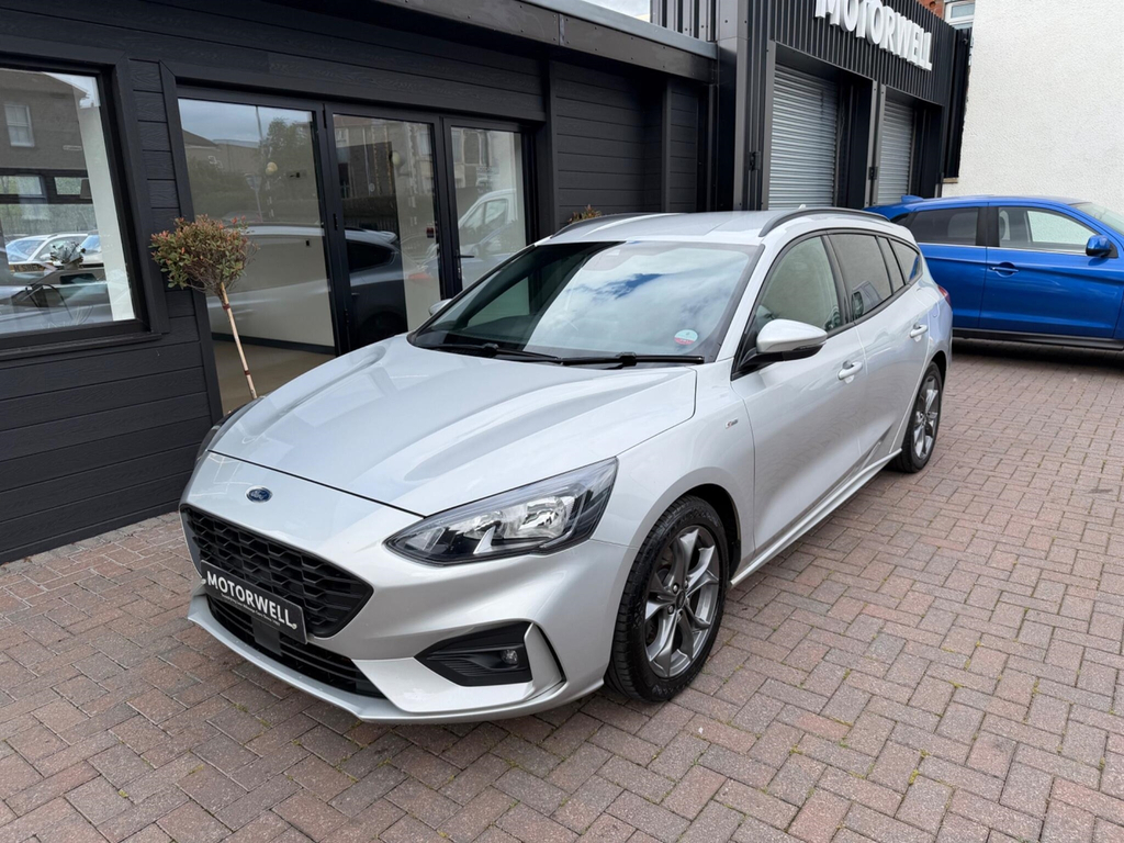 Ford Focus 1.0 Ecoboost 125 St-line White #9