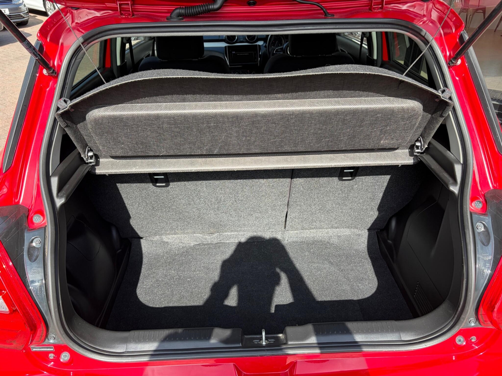 Suzuki Swift 1.2 Dualjet Mhev Red #32