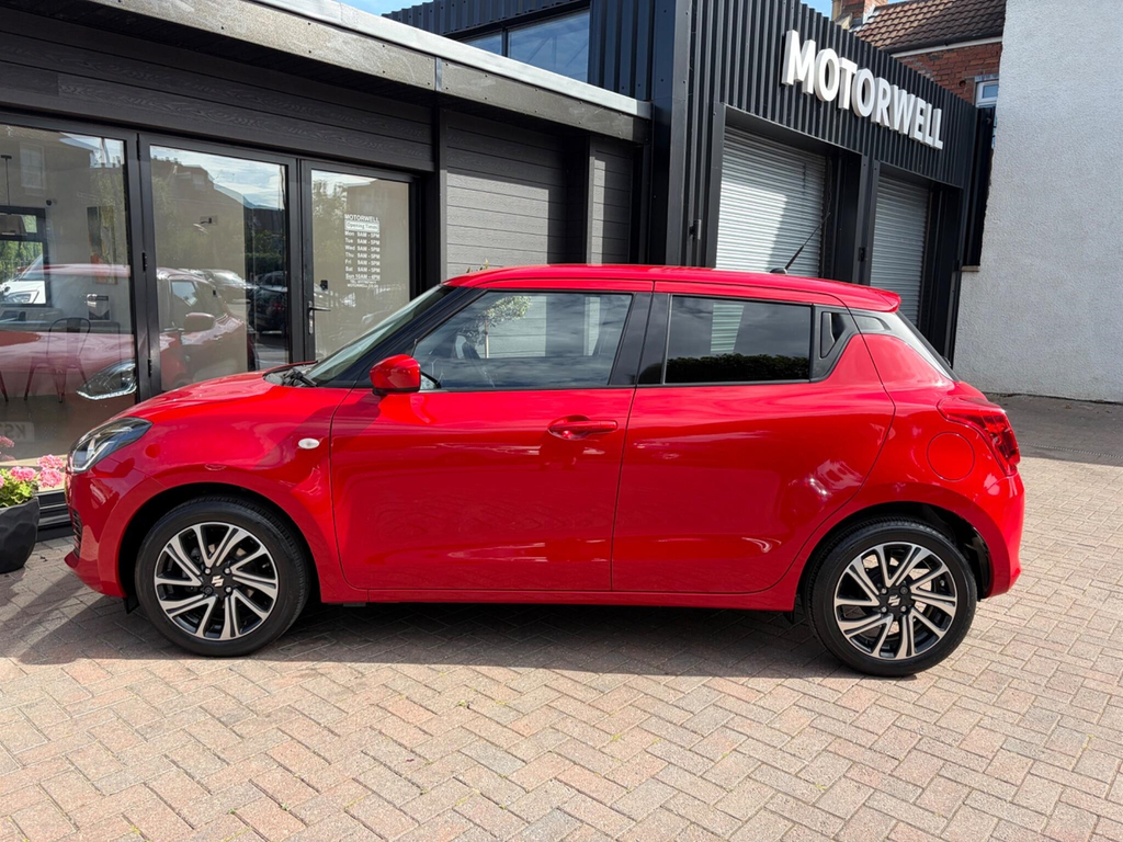 Suzuki Swift 1.2 Dualjet Mhev Red #8
