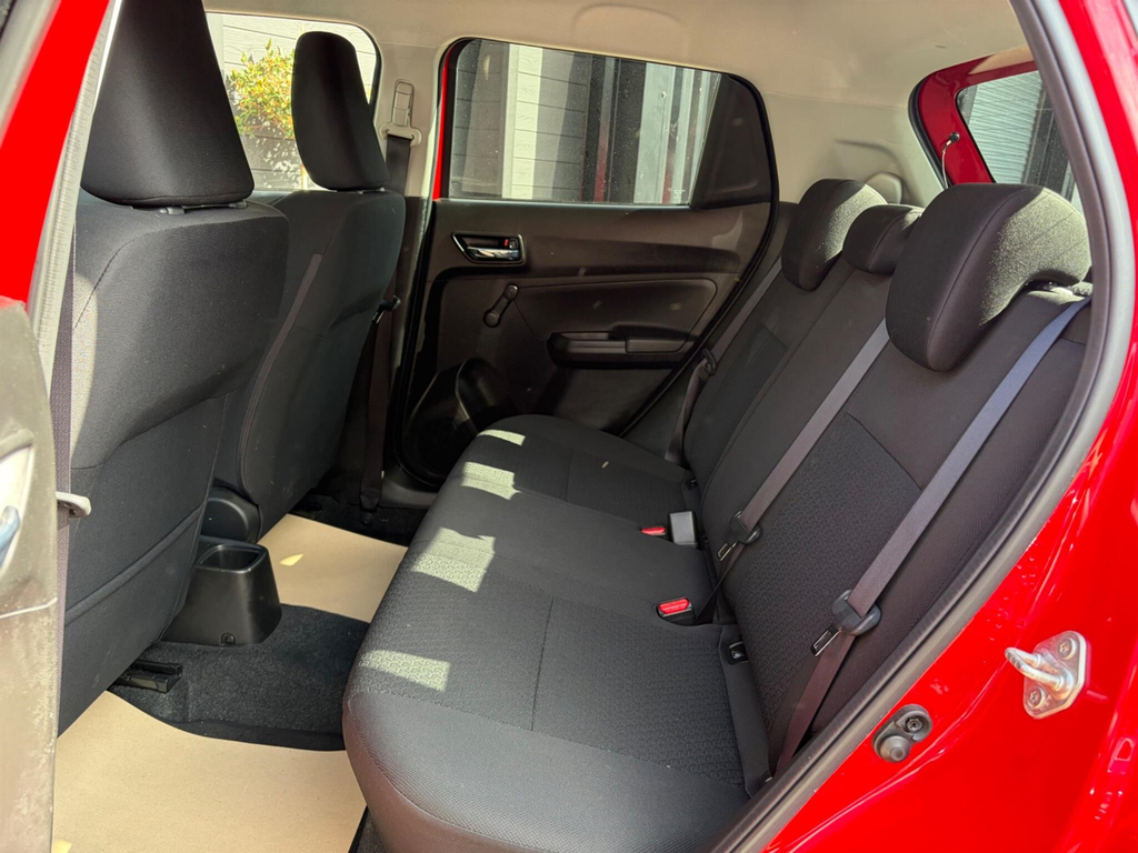 Suzuki Swift 1.2 Dualjet Mhev Red #25
