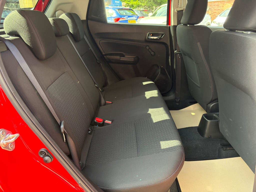 Suzuki Swift 1.2 Dualjet Mhev Red #26