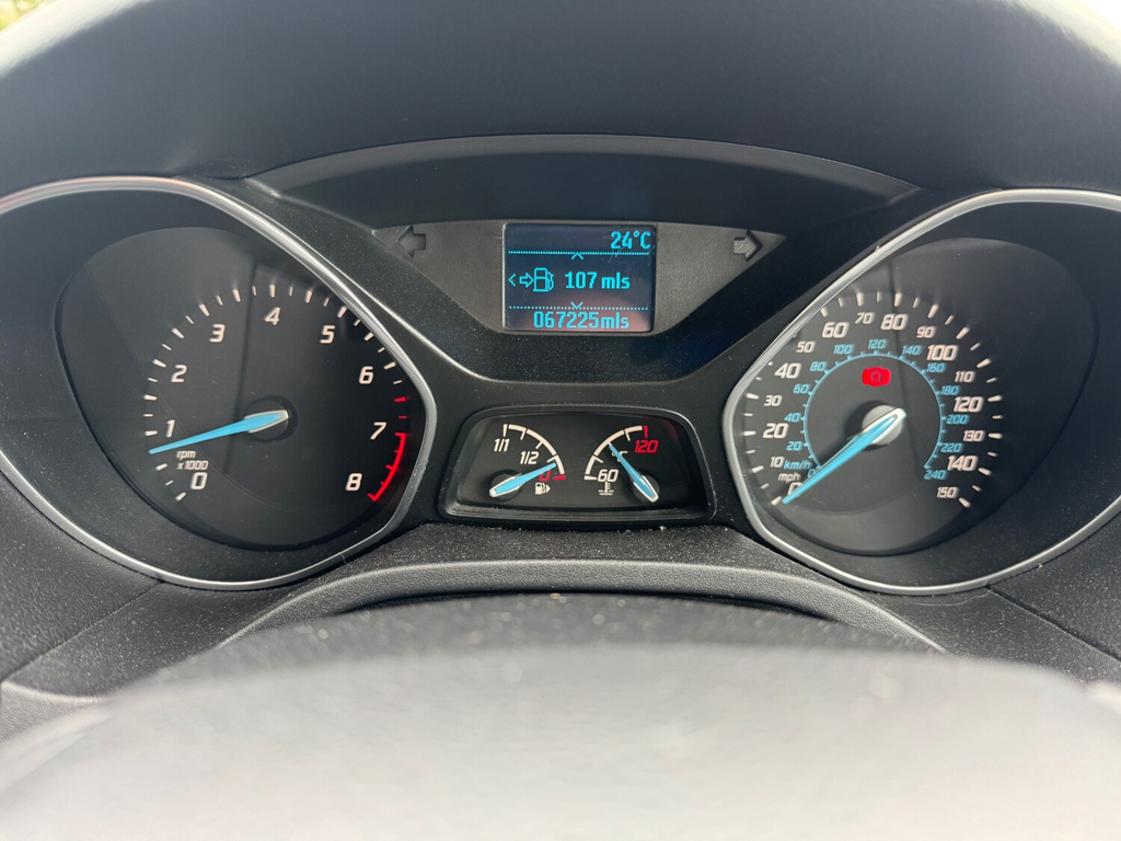 Ford Focus Ecoboost Zetec - Bluetooth - Aircon Red #6