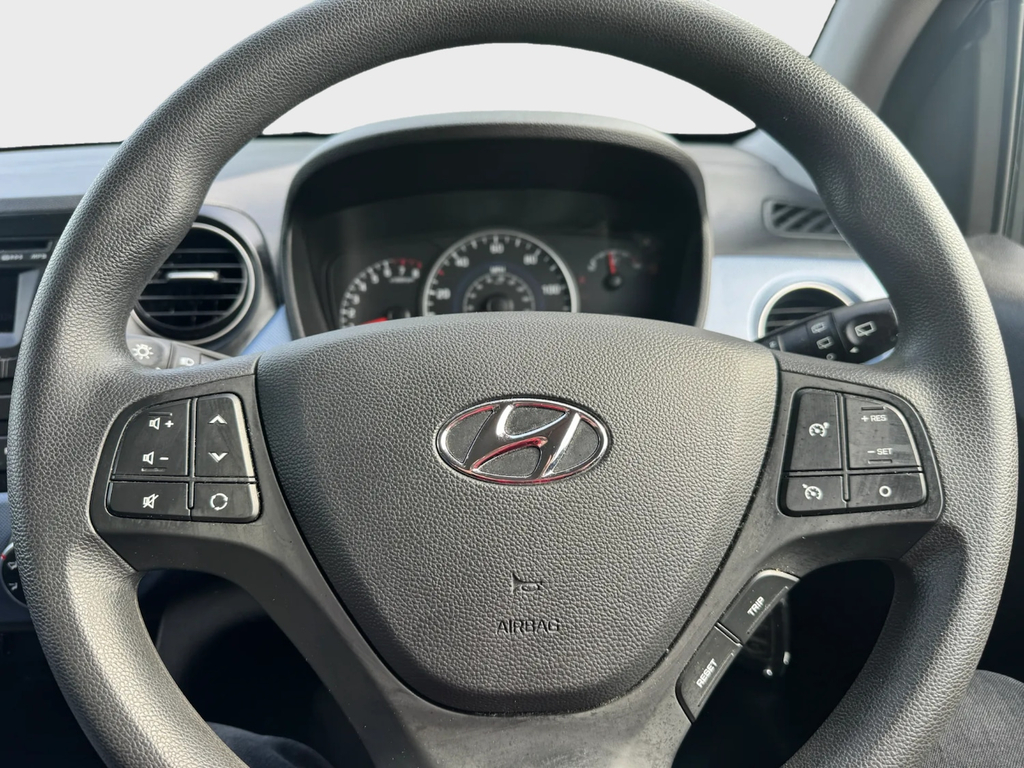 Hyundai I10 Se Grey #2