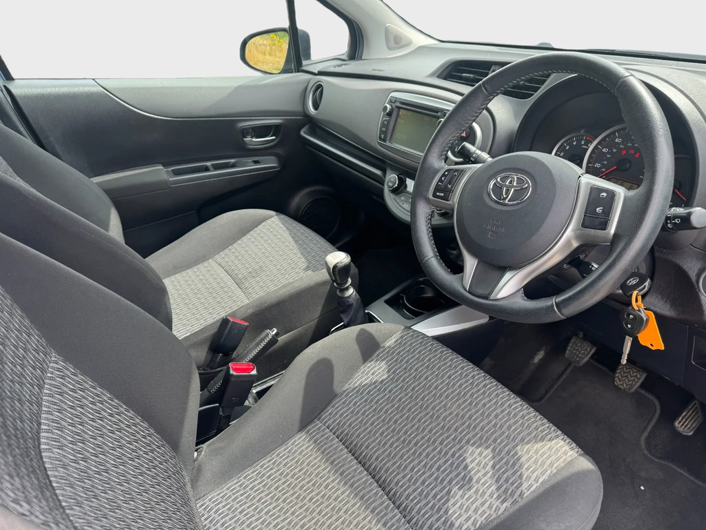 Toyota Yaris D-4d Icon - Cruise Control - Reversing Camera Blue #4