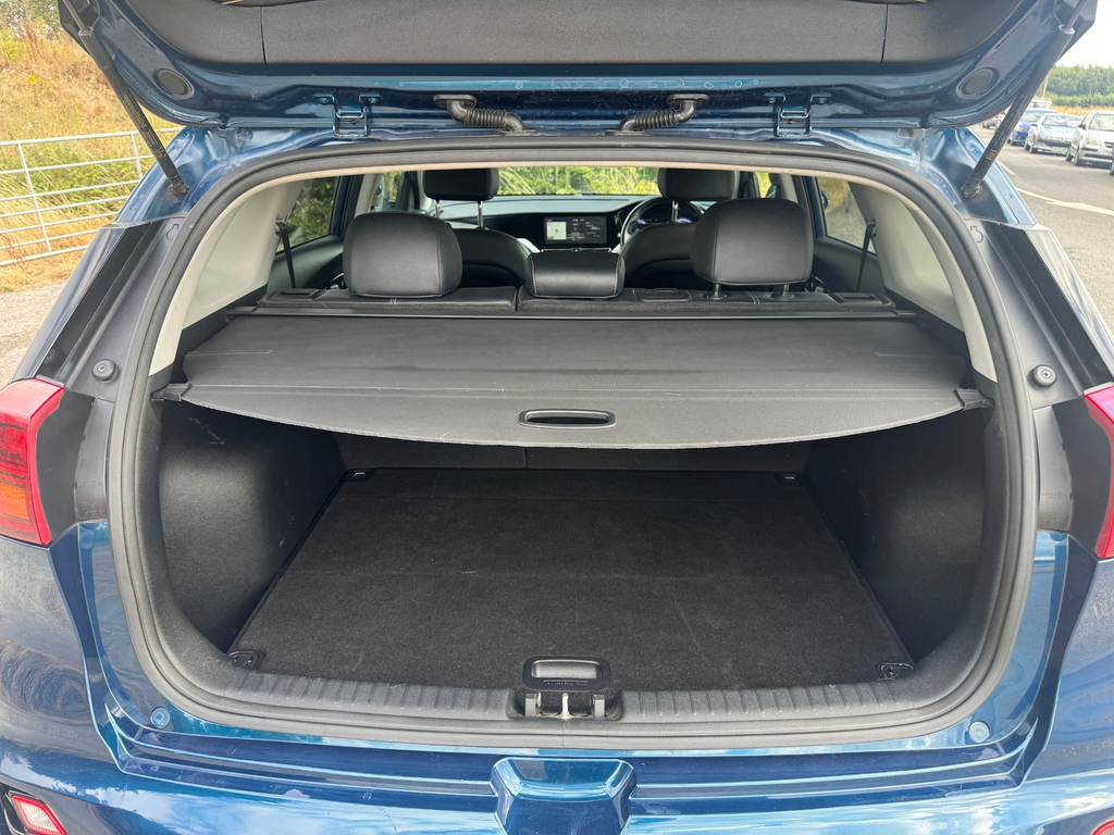 Kia Niro 1.6 Gdi Hybrid 2 Dct Red #26