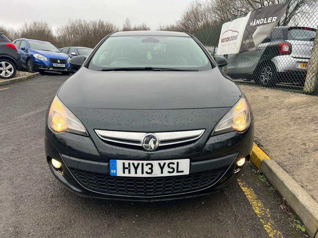 Vauxhall Astra GTC 1.7 Cdti Ecoflex 109G Sri Euro 5 Ss Black #2