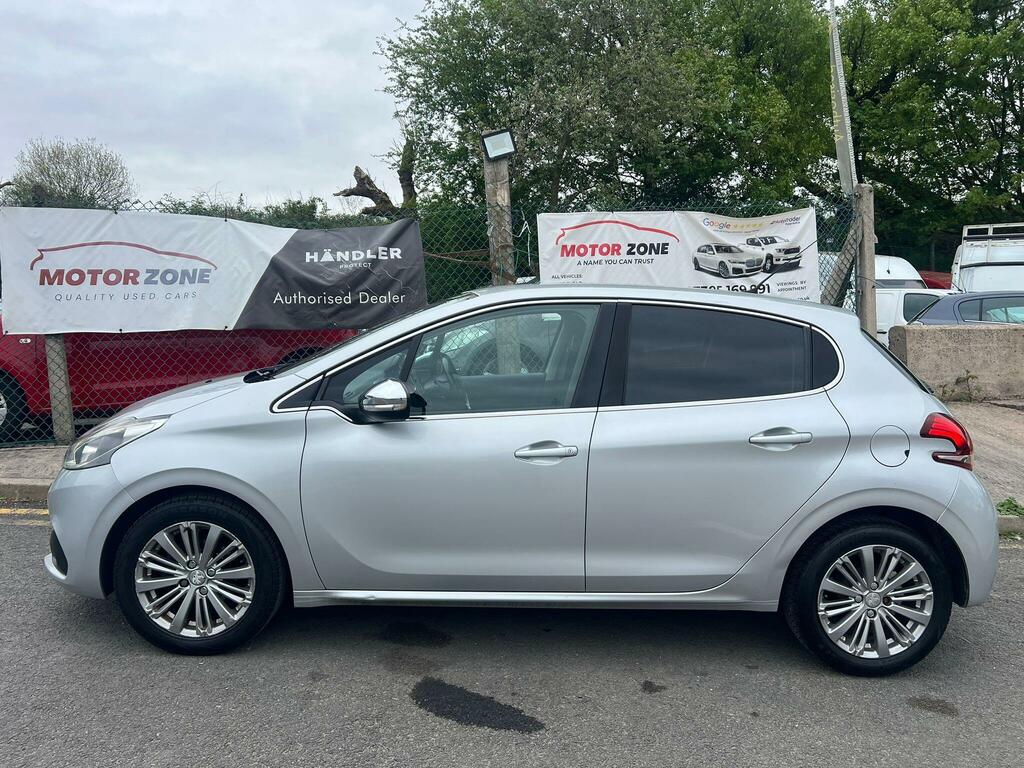 Peugeot 208 1.6 Bluehdi Allure Euro 6 KV65OHC Silver #5