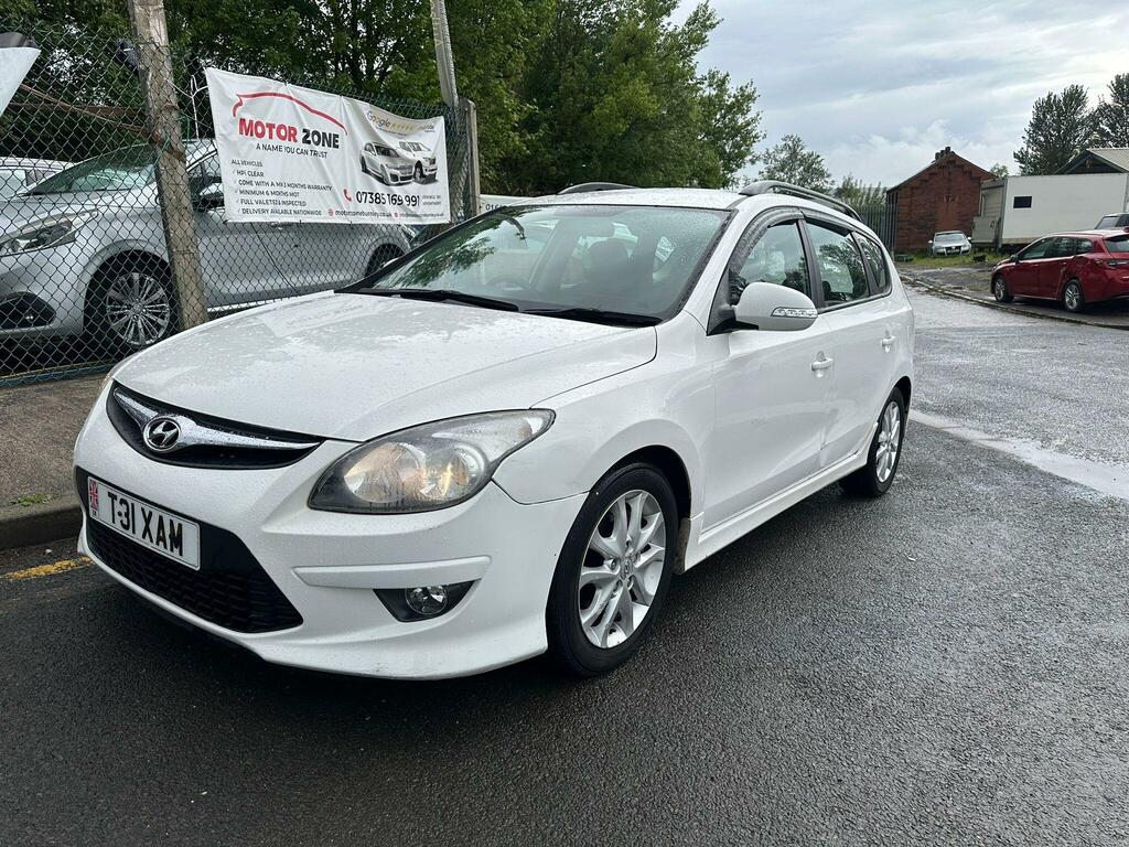 Hyundai I30 1.6 Crdi Comfort Euro 5 White #3