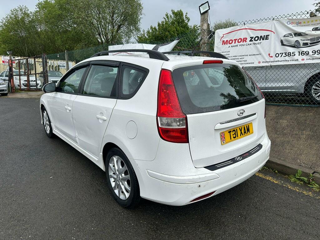 Hyundai I30 1.6 Crdi Comfort Euro 5 White #6