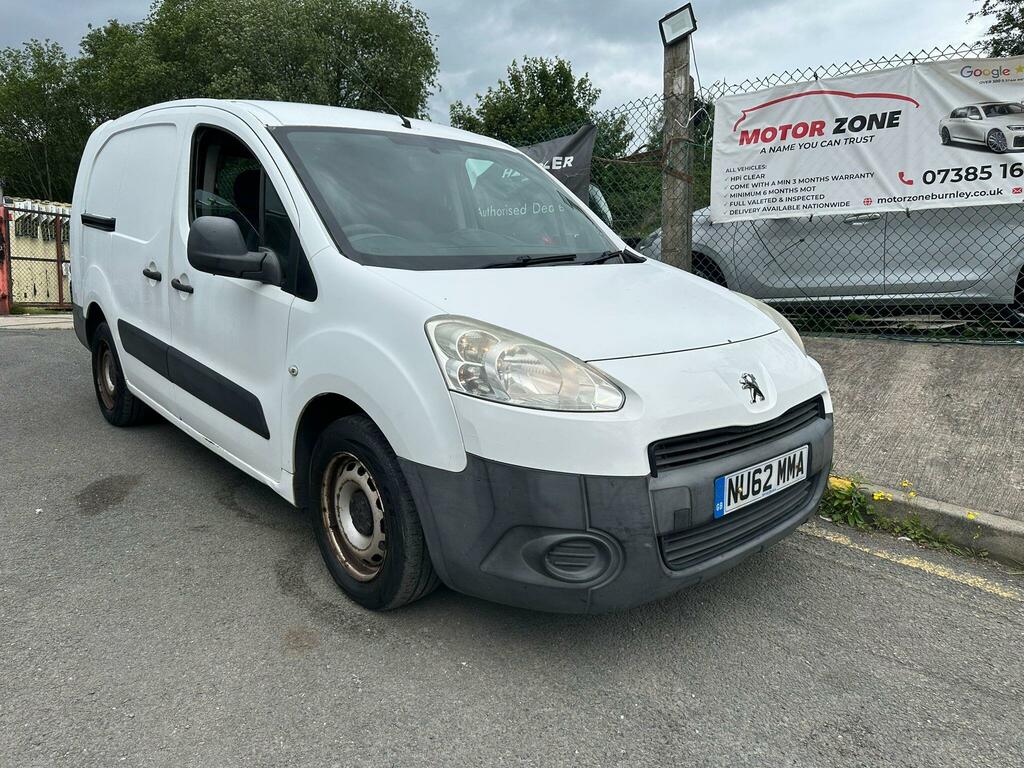 Peugeot Partner White #1