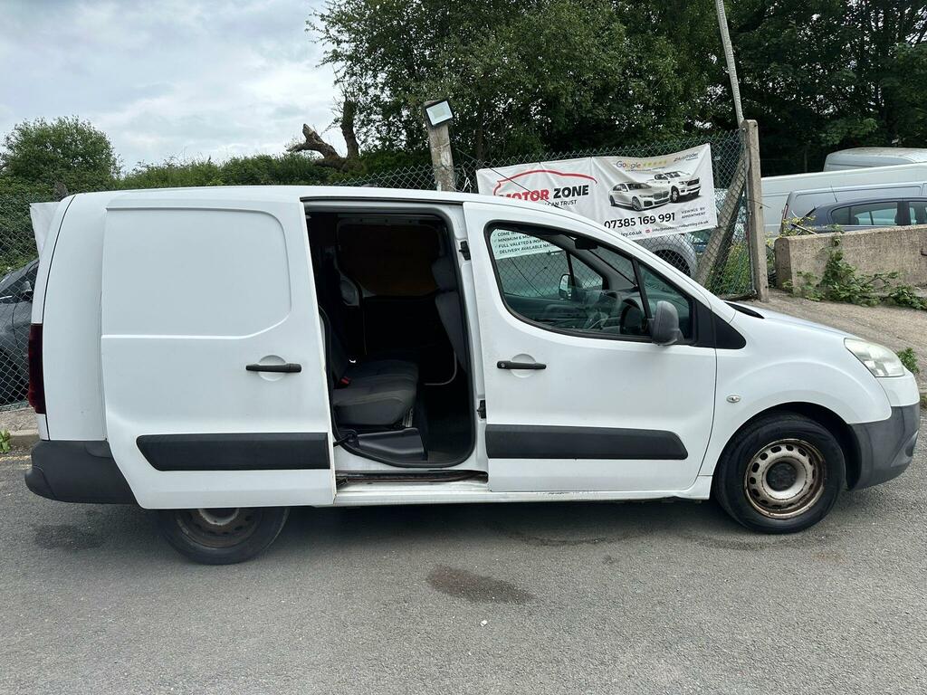 Peugeot Partner White #4